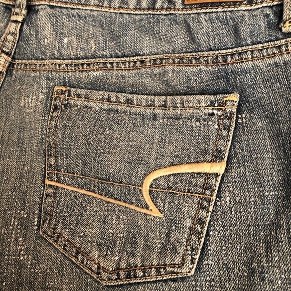 𝅺American Eagle Outfitters size 12 blue denim glittery stretch frayed hem - Picture 7 of 8